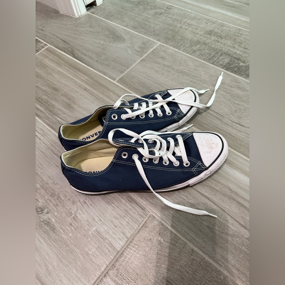 Navy converse